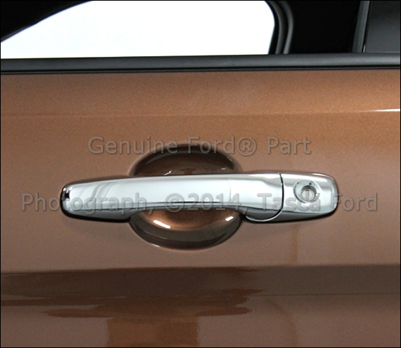 NEW OEM RH OR LH EXTERIOR FRONT OR REAR DOOR HANDLE 2011