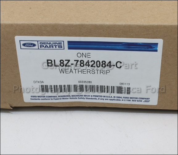 NEW OEM REAR LIFTGATE WINDOW SEAL GASKET WEATHERSTRIP 20092012 ESCAPE