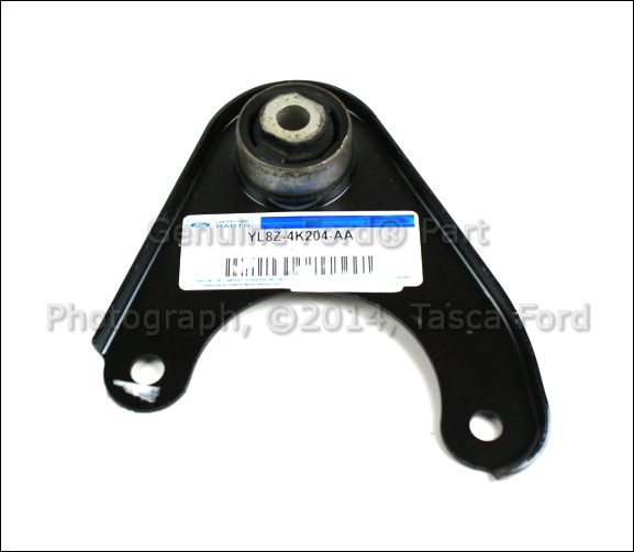 BRAND NEW OEM REAR DIFFERENTIAL REAR MOUNTING BRACKET 20012006 ESCAPE