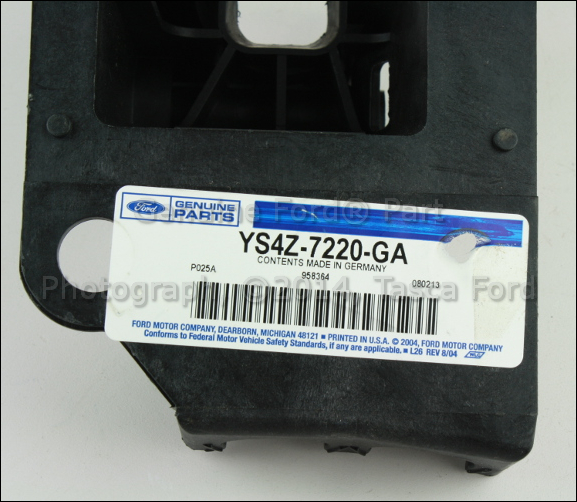 NEW FACTORY OEM LOWER GEARSHIFT BASE LEVER CAP 2000-2002 FORD FOCUS 2.0L DOHC
