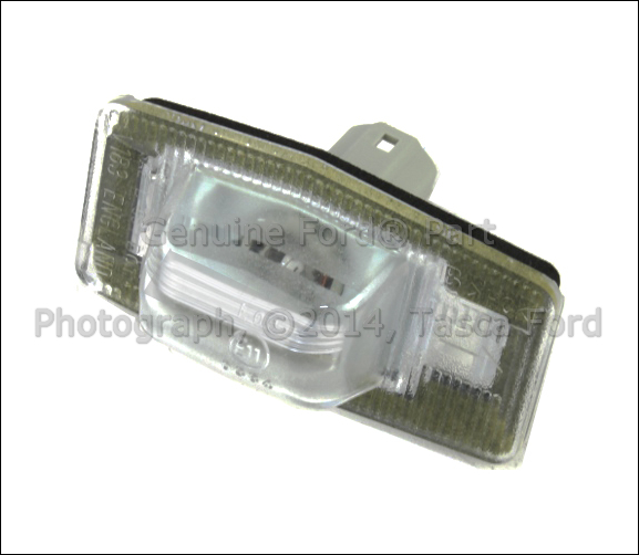 2005 Ford escape license plate light