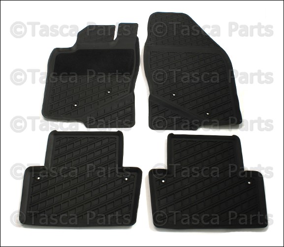 New Oem Gray Rubber All Weather Floor Mats 2001 2007 Volvo V70 Xc